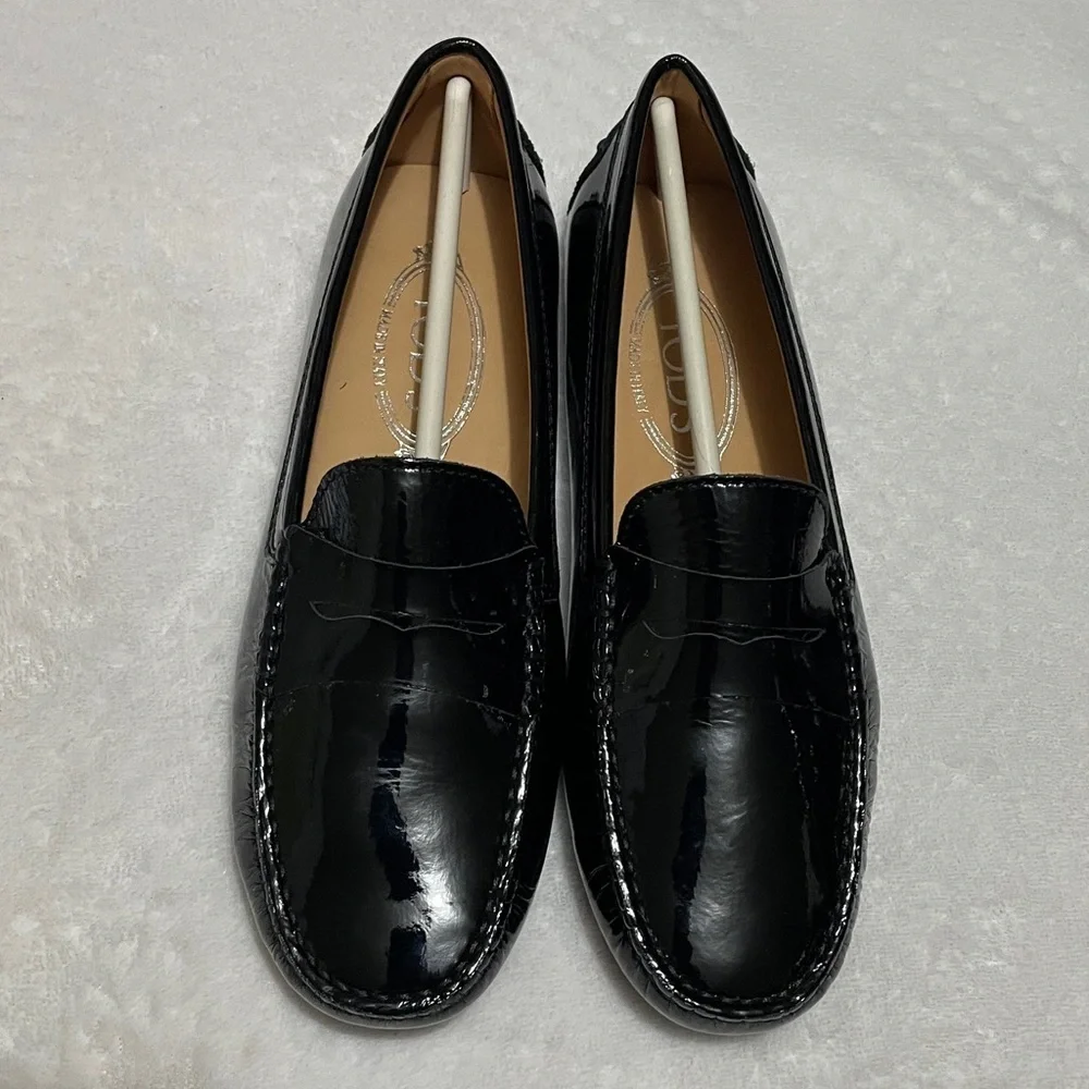 Tod’s Gommini Black Patent Leather Driver Loafers Sz EURO (38) US (8)
